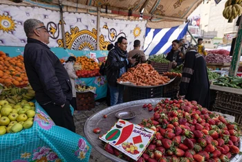 Một khu chợ ở thành phố Arish của Ai Cập. (Ảnh MIDDLE EAST EYE)