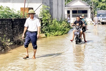 Ngập lụt kéo dài tại huyện Chương Mỹ cuối tháng 7/2024.