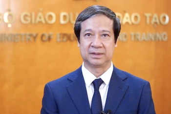 Bộ trưởng Giáo dục và Đào tạo Nguyễn Kim Sơn 