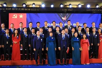 Ra mắt Ban Chấp hành Hội Doanh nhân trẻ tỉnh Thái Bình khóa 4, nhiệm kỳ 2022-2027 gồm 43 người.