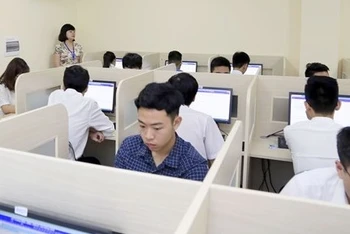 Thí sinh dự thi Đánh giá năng lực của Đại học Quốc gia Hà Nội.