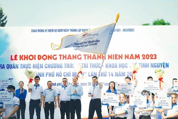 Tuổi trẻ Thành phố Hồ Chí Minh ra quân thực hiện các hoạt động an sinh xã hội trong Tháng Thanh niên 2023. (Ảnh: TĐ)