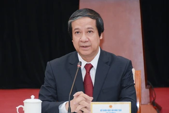 Bộ trưởng Giáo dục và Đào tạo Nguyễn Kim Sơn làm Chủ tịch Hội đồng xét tặng danh hiệu "Nhà giáo Nhân dân", "Nhà giáo Ưu tú" năm 2023.