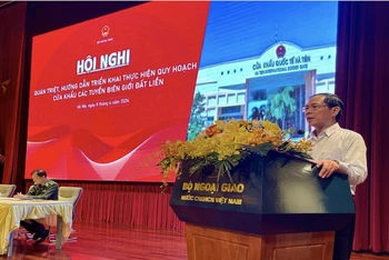 Bộ trưởng Ngoại giao Bùi Thanh Sơn phát biểu chỉ đạo Hội nghị