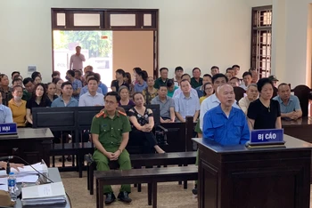 Bị cáo Bùi Quang Hùng trong phiên tòa sơ thẩm ngày 21/9/2023. 