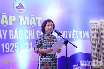 Phó Chủ tịch Ủy ban nhân dân thành phố Đà Nẵng Ngô Thị Kim Yến chúc mừng các cơ quan báo chí và các cán bộ quản lý báo chí trên địa bàn thành phố.
