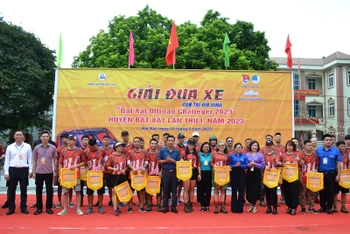 Giải đua xe ô-tô địa hình ở huyện biên giới Bát Xát, tỉnh Lào Cai, sáng ngày 19/8/2023. (Ảnh: QUỐC HỒNG)