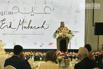 Đại sứ Saudi Arabia Mohammed Ismaeil A. Dahlwy phát biểu khai mạc buổi lễ