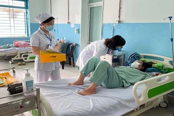 Bệnh nhân tại Bệnh viện đa khoa khu vực Hóc Môn, TP Hồ Chí Minh (Ảnh minh họa: Linh Bảo).