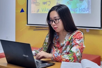 Tiến sĩ Trần Thị Hải Yến tham gia giảng dạy tại trường đại học.