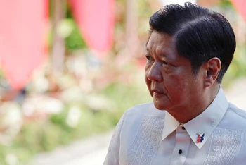 Tổng thống Philippines Ferdinand Marcos Jr. đến dự Hội nghị thượng đỉnh ASEAN được tổ chức tại Labuan Bajo, Đông Nusa Tenggara, Indonesia, ngày 10/5/2023. (Ảnh: Reuters)