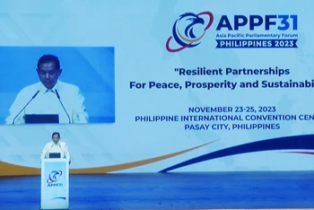 Chủ tịch Hạ viện Philippines Martin Romualdez phát biểu khai mạc APPF-31. (Ảnh: quochoi.vn)