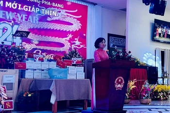 Tổng lãnh sự Việt Nam tại Lào Kiều Thị Hằng Phúc phát biểu tại sự kiện. Ảnh: Tổng lãnh sự quán Việt Nam tại tỉnh Luang Prabang/TTXVN)