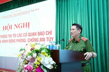 Cục trưởng Cục Cảnh sát điều tra tội phạm về ma túy, Thiếu tướng Nguyễn Văn Viện trả lời báo chí.