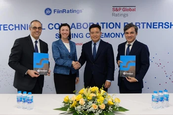 Ký thỏa thuận hợp tác giữa FiinRatings và S&P Global Ratings.