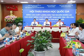 Quang cảnh hội thảo khoa học quốc gia về nâng cao chất lượng nhân lực trong xuất bản.