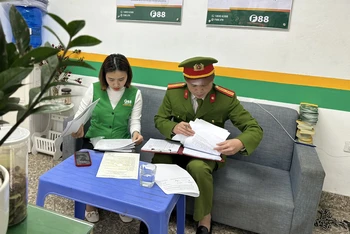 Công an thành phố Thanh Hóa kiểm tra hành chính cơ sở kinh doanh có điều kiện.