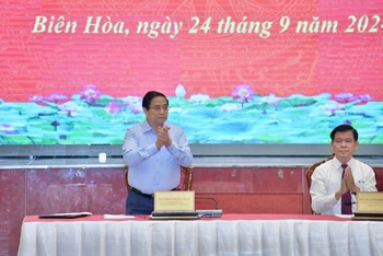 Thủ tướng Phạm Minh Chính chủ trì buổi làm việc với Ban Thường vụ Tỉnh ủy Đồng Nai. (Ảnh: Thanh Giang)