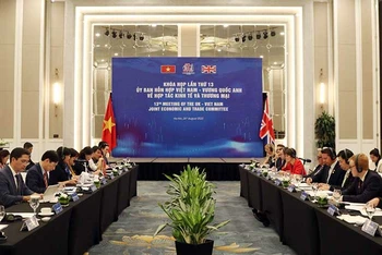 Hợp tác kinh tế là điểm sáng trong quan hệ Việt Nam - Anh. ( Ảnh ĐẠI SỨ QUÁN ANH TẠI VIỆT NAM)