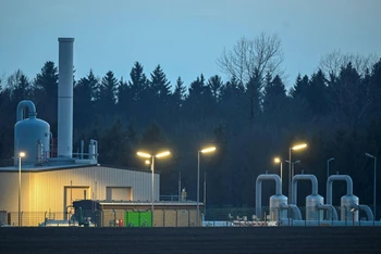 Ảnh minh họa: Một trạm nén khí của Công ty khí đốt ONTRAS Gastransport ở Sayda, Đức, ngày 12/4/2022. (Nguồn: REUTERS)