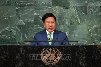 Phó Thủ tướng Thường trực Phạm Bình Minh phát biểu tại phiên thảo luận chung cấp cao Đại hội đồng Liên hợp quốc khóa 77. (Ảnh: TTXVN)
