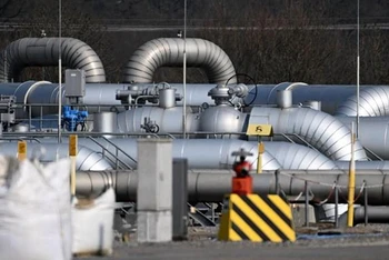 Ảnh minh họa: Đường ống dẫn khí đốt tại trạm khí đốt ở Werne, miền tây nước Đức. (Ảnh: AFP/TTXVN)
