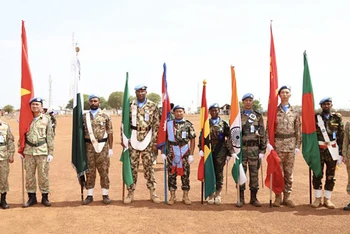 Đại diện các đơn vị thuộc Phái bộ UNISFA, khu vực Abyei tham gia tại buổi lễ.