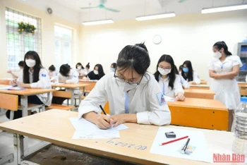 [Infographic] Quy mô Kỳ thi tuyển sinh vào lớp 10 công lập năm học 2023-2024 của Hà Nội 