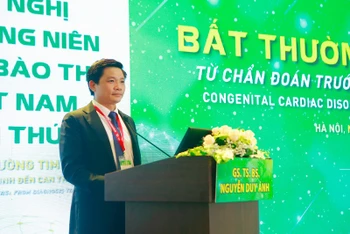 Giáo sư, Tiến sĩ Nguyễn Duy Ánh, Giám đốc Bệnh viện Phụ sản Hà Nội, chia sẻ thông tin về bệnh tim bẩm sinh tại Việt Nam.
