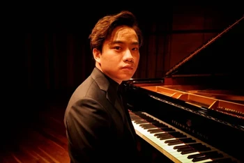 Nghệ sĩ đàn piano trẻ Nguyễn Việt Trung.