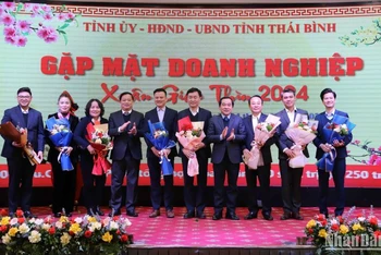 Lãnh đạo tỉnh Thái Bình biểu dương các doanh nghiệp có đóng góp lớn cho công tác an sinh xã hội trên địa bàn.