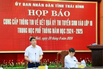 Quang cảnh họp báo.