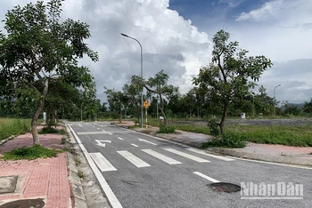 Dự án khu nhà ở Tân Thanh thành phố Điện Biên Phủ được triển khai đã lâu nhưng chưa hoàn thành. Ảnh: Bích Hạnh