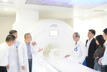 Bệnh viện Trung ương Thái Nguyên đưa vào sử dụng máy chụp cộng hưởng từ MRI 1.5 Tesla từ ngày 26/11.