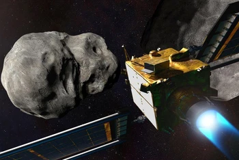 Hình minh họa tàu vũ trụ DART của NASA trước khi va chạm vào tiểu hành tinh đôi Didymos. Ảnh: NASA.