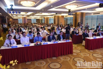 Toàn cảnh phiên khai mạc Hội nghị "Nâng cao chất lượng báo Đảng toàn quốc" sáng 12/11 tại Đà Nẵng.