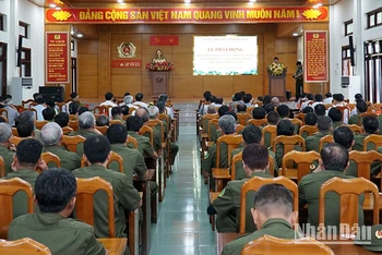 Quang cảnh lễ phát động.