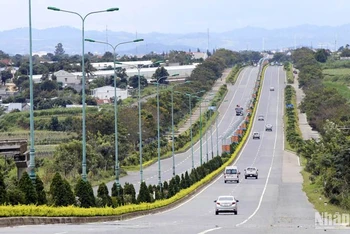 Cả vùng Tây Nguyên mới chỉ có 19km cao tốc Liên Khương-Prenn trên địa bàn tỉnh Lâm Đồng.