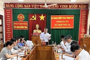 Ủy ban Kiểm tra tỉnh ủy Bình Thuận công bố kết luận kiểm tra khi có dấu hiệu vi phạm đối với các đảng viên có liên quan trong các gói thầu của Công ty AIC. (Ảnh: Ủy ban Kiểm tra)