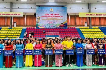 Công đoàn Viên chức Việt Nam phối hợp Tổng cục Thể dục Thể thao tổ chức giải thể thao trong cán bộ, công chức, viên chức, người lao động. 