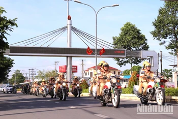 Lực lượng bảo đảm trật tự an toàn giao thông tỉnh Sóc Trăng được tăng cường nhằm kiềm chế tai nạn giao thông.