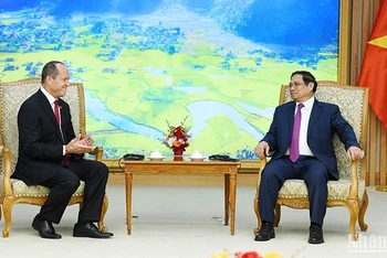 Thủ tướng Phạm Minh Chính tiếp ông Nir Barkat, Bộ trưởng Kinh tế và Công nghiệp Israel.
