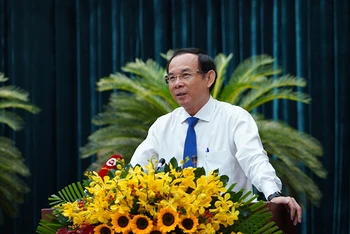 Bí thư Thành ủy Thành phố Hồ Chí Minh Nguyễn Văn Nên phát biểu tại Kỳ họp Hội đồng nhân dân thành phố sáng 19/9.