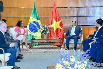 Thủ tướng Phạm Minh Chính mong muốn bà Luciana Santos, với cương vị Chủ tịch Đảng Cộng sản Brazil, tiếp tục quan tâm, ủng hộ, thúc đẩy hợp tác với Việt Nam. 