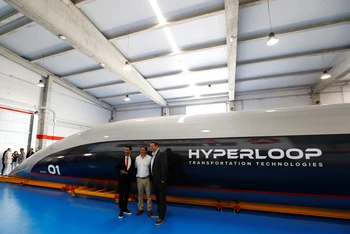 Tàu siêu tốc Hyperloop của Công ty HTT. (Ảnh: Reuters)