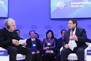 Thủ tướng Phạm Minh Chính tham gia đối thoại chính sách "Việt Nam: Định hướng tầm nhìn toàn cầu". 