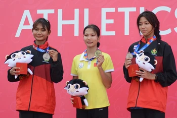 Vận động viên Lê Thị Tuyết Mai đoạt Huy chương Vàng ở nội dung chạy 400m nữ. 