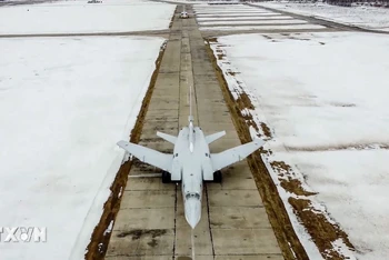 Máy bay ném bom chiến lược Tu-22M3. (Ảnh: AFP/TTXVN)