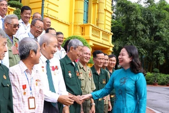 Phó Chủ tịch nước Võ Thị Ánh Xuân gặp mặt Đoàn đại biểu người có công tiêu biểu tỉnh An Giang.