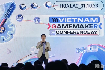 Đại diện một số doanh nghiệp phát triển game chia sẻ về những cơ hội và thách thức trong hoạt động đầu tư ngành này tại Việt Nam. (Ảnh: HÀ NAM)